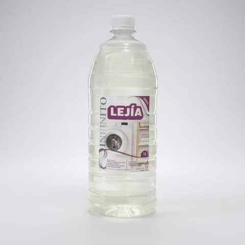 Lejía desinfectante multiusos Infinito 1L para limpieza profunda de ropa blanca y desinfección de superficies.